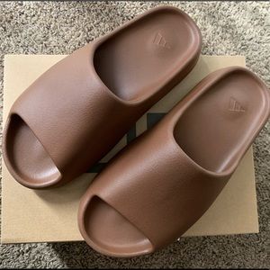 Yeezy Slide Flax